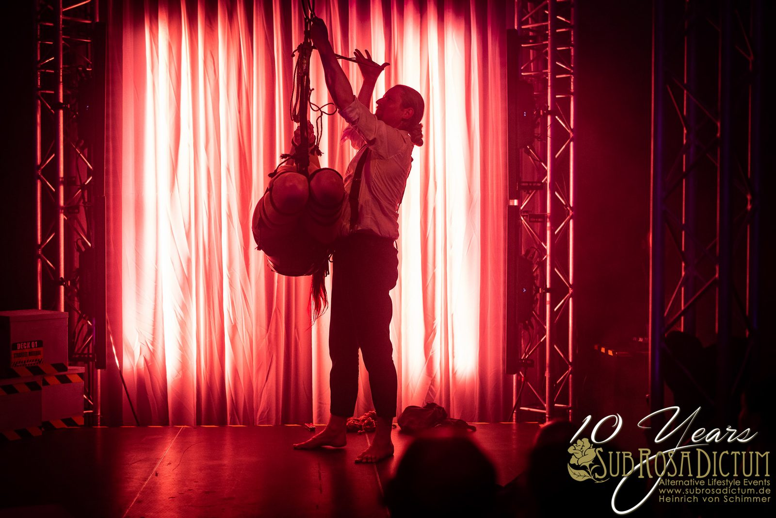 Rope performance on stage